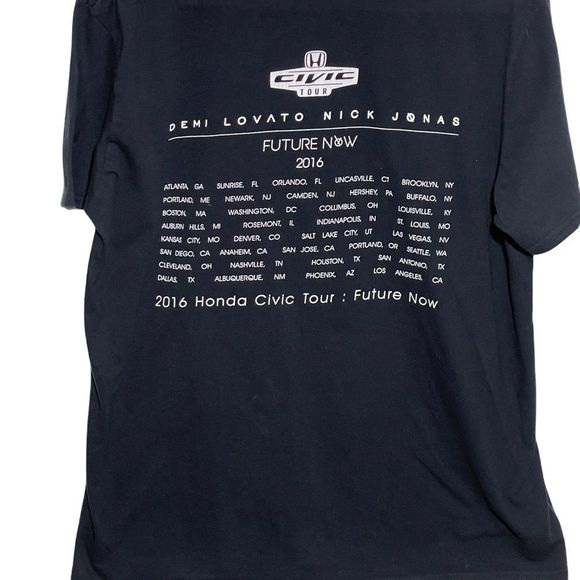 Demi Lovato Nick Jonas Graphic T-shirt - Picture 3 of 3